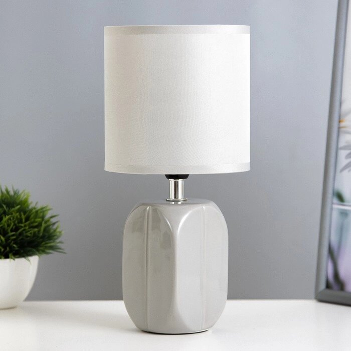 Настольная лампа "Арон" Е14 40Вт серый 13х13х25 см от компании Интернет-гипермаркет «MOLL» - фото 1