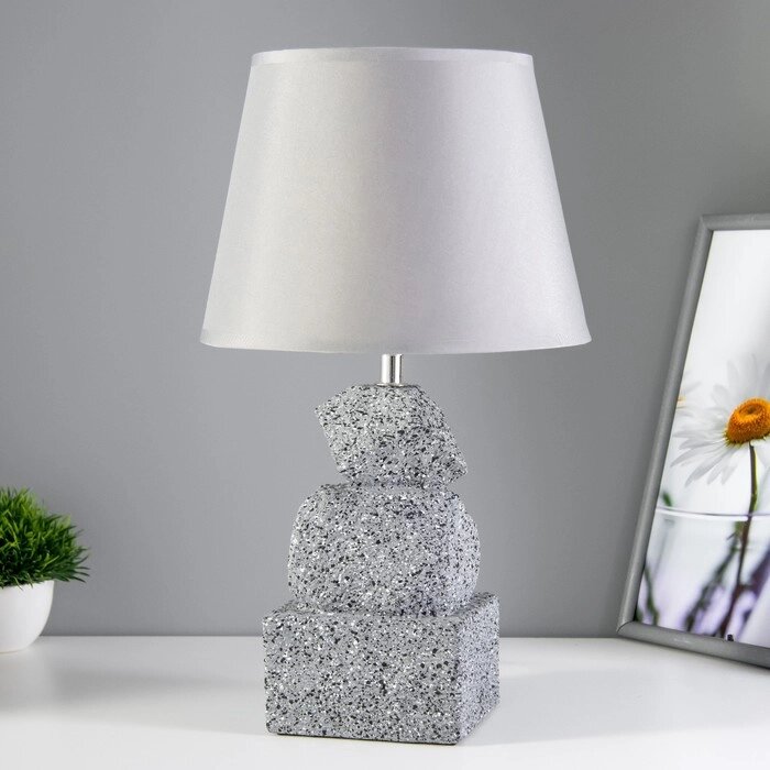 Настольная лампа "Баланс" Е14 40Вт серый 22х22х40 см от компании Интернет-гипермаркет «MOLL» - фото 1