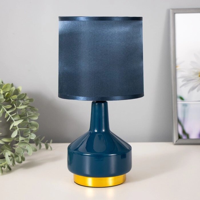 Настольная лампа Берта E14 40Вт синий 14х14х30,5 см от компании Интернет-гипермаркет «MOLL» - фото 1