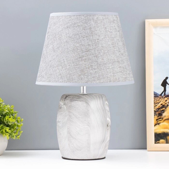 Настольная лампа "Брик" E14 40Вт серый 22,5х22,5х34 см от компании Интернет-гипермаркет «MOLL» - фото 1