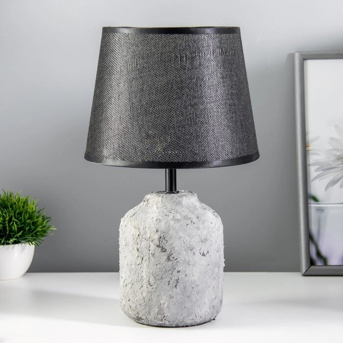 Настольная лампа "Эсмира" Е14 40Вт серый 20х20х33см от компании Интернет-гипермаркет «MOLL» - фото 1