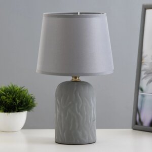 Настольная лампа "Фенди" Е14 40Вт серый 17,8х17,8х30 см