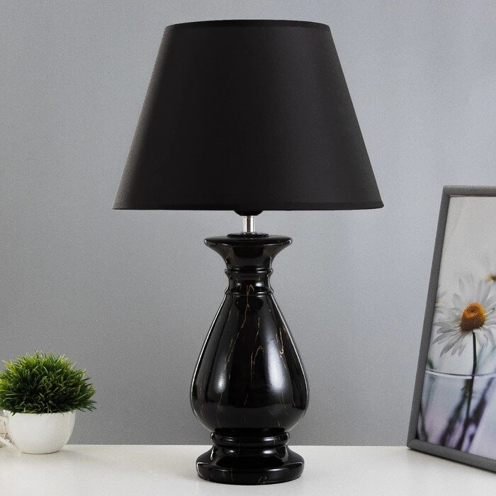 Настольная лампа "Фиона" Е27 40Вт черный 30х30х49 см от компании Интернет-гипермаркет «MOLL» - фото 1