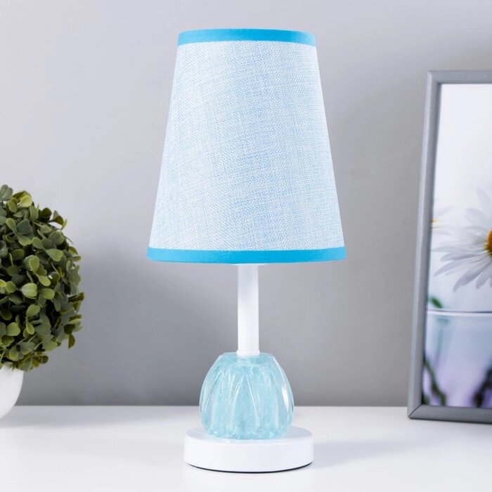 Настольная лампа "Хилтон" E27 40Вт бело-голубой 15х15х32 м от компании Интернет-гипермаркет «MOLL» - фото 1