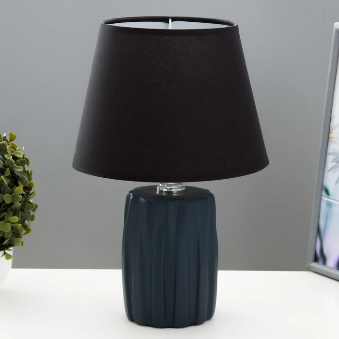 Настольная лампа "Лиана" Е27 40Вт Серый 23х23х34 см от компании Интернет-гипермаркет «MOLL» - фото 1