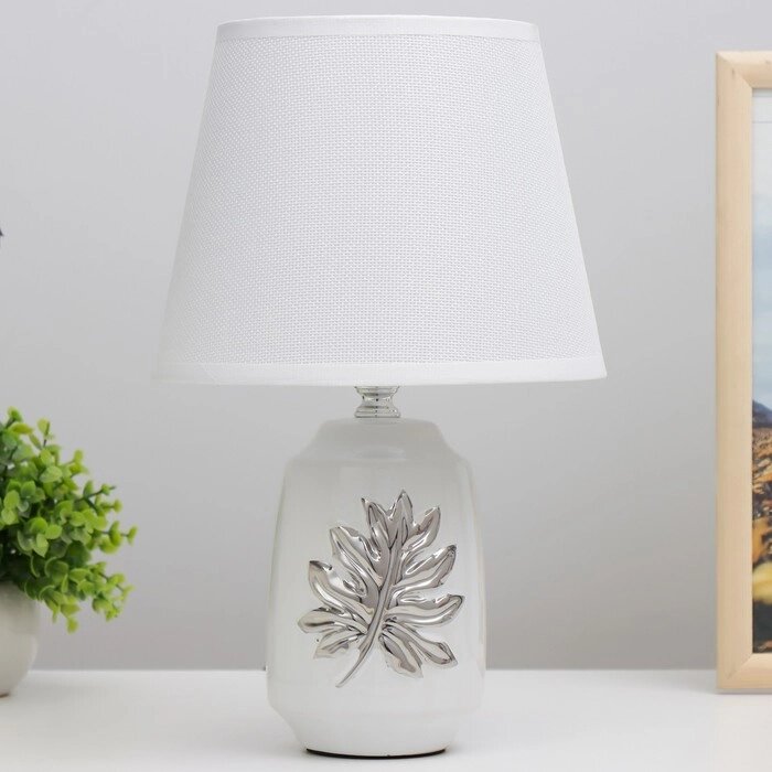 Настольная лампа "Монстера" E14 40Вт белый 20х20х30 см от компании Интернет-гипермаркет «MOLL» - фото 1