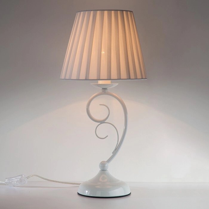 Настольная лампа Severina 1x60Вт Е14 белый 22x22x45,6см от компании Интернет-гипермаркет «MOLL» - фото 1