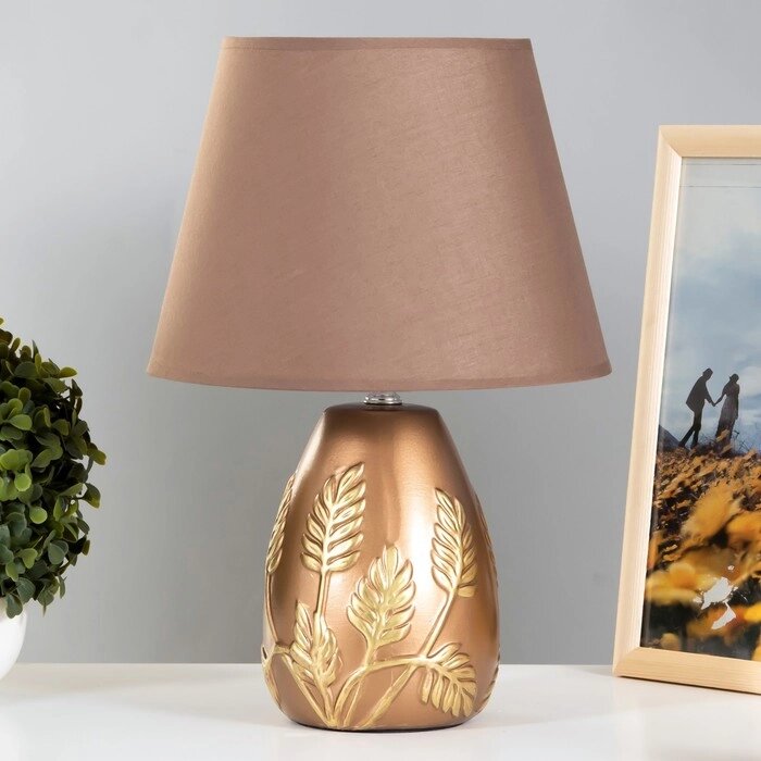 Настольная лампа Шервуд E14 40Вт шоколадно-золотой 24х24х36 см от компании Интернет-гипермаркет «MOLL» - фото 1