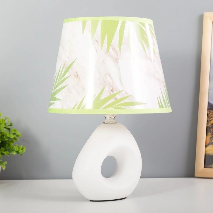 Настольная лампа "Сигалия" E14 15Вт белый 15х15х28 см от компании Интернет-гипермаркет «MOLL» - фото 1