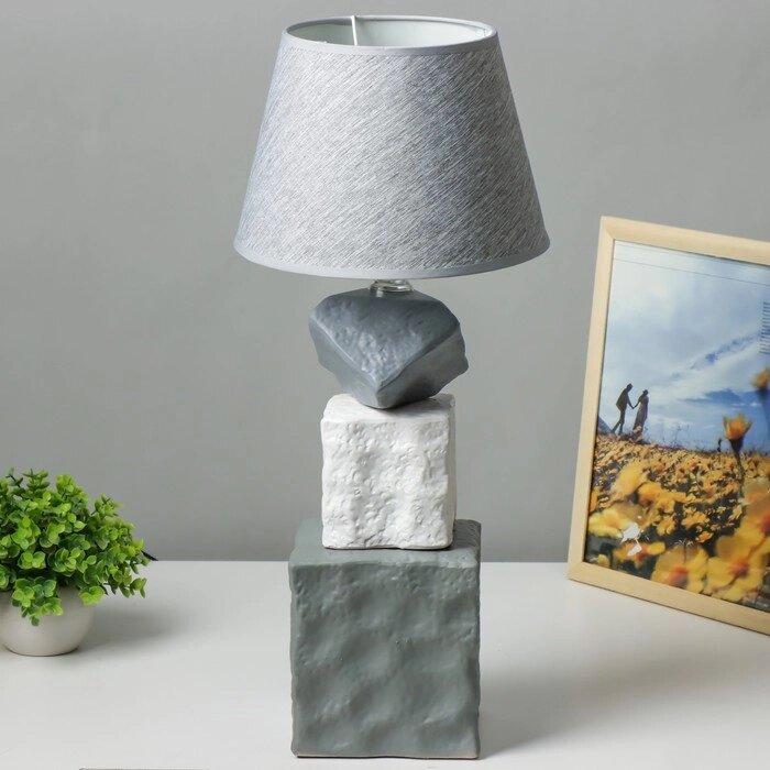 Настольная лампа Стоун Е14 40Вт серый  22х22х56 см от компании Интернет-гипермаркет «MOLL» - фото 1