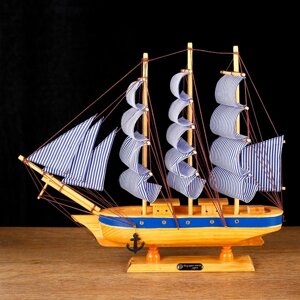 Корабль сувенирный средний "Эрна", 40х7,5х38