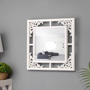 Зеркало настенное, в ажурном корпусе , 38х38 см, белый с серебром