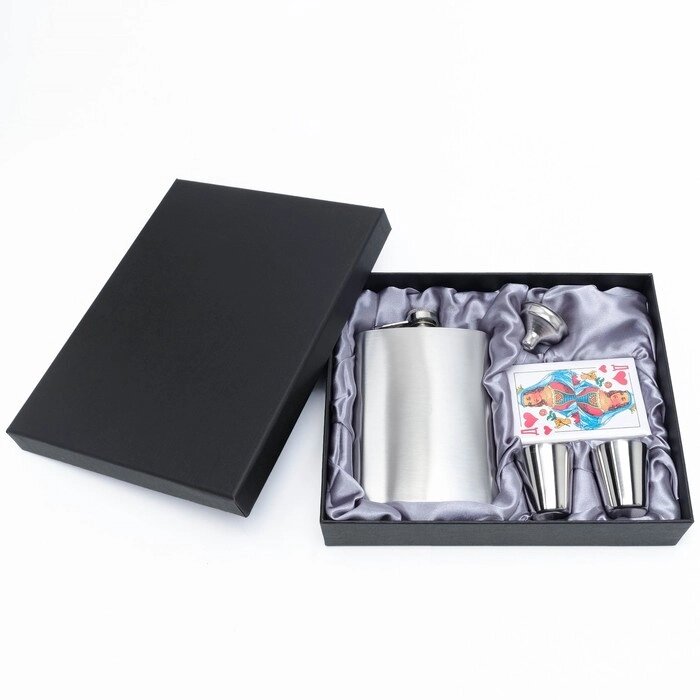 Подарочный набор 5 в 1: фляжка 240 мл, 2 рюмки, воронка, колода карт, фиолетовый от компании Интернет-гипермаркет «MOLL» - фото 1
