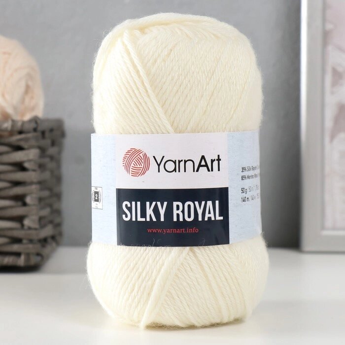 Пряжа "Silky Royal" 65% мерин. шерсть, 35% иск. шелк 140м/50г (430 молочный) от компании Интернет-гипермаркет «MOLL» - фото 1