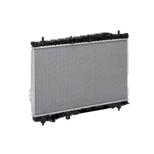 Радиатор охлаждения Trajet (00-MT Hyundai 25310-3A101, LUZAR LRc 08A3