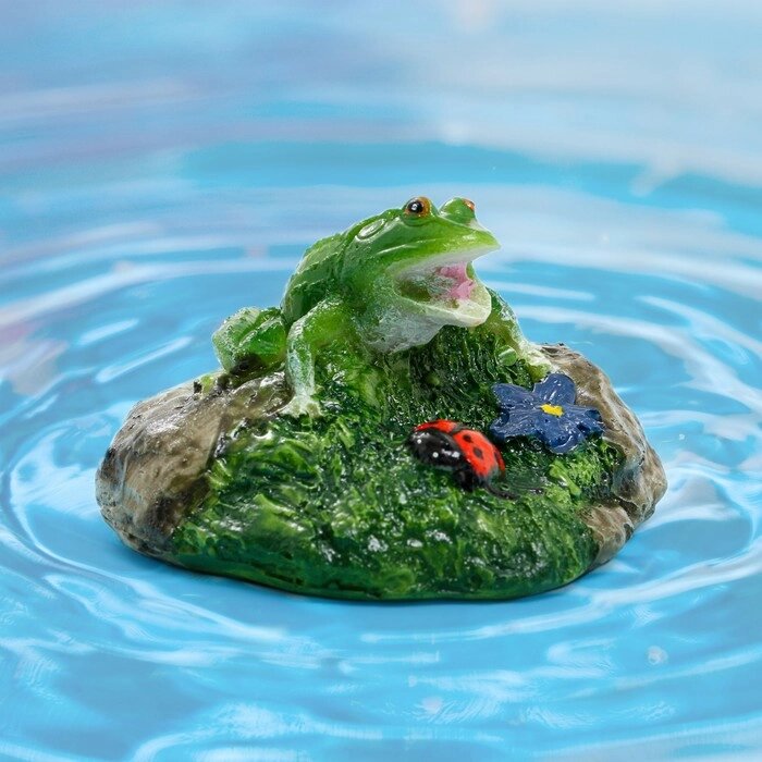 Садовая фигура "Лягушка на камне" 11х10х7см от компании Интернет-гипермаркет «MOLL» - фото 1