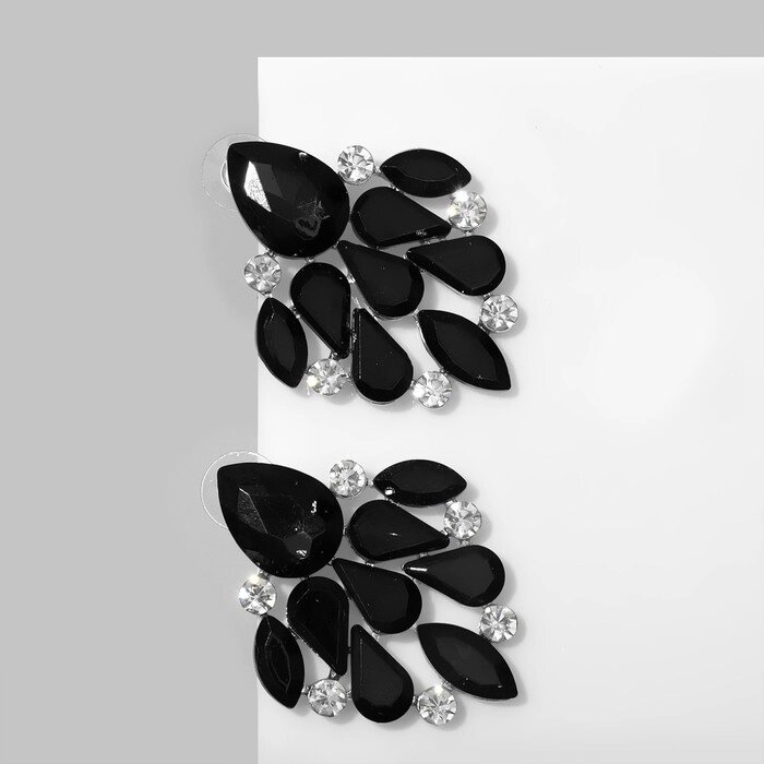 Серьги со стразами "Вспышка" капли, цвет чёрно-белый в серебре от компании Интернет-гипермаркет «MOLL» - фото 1