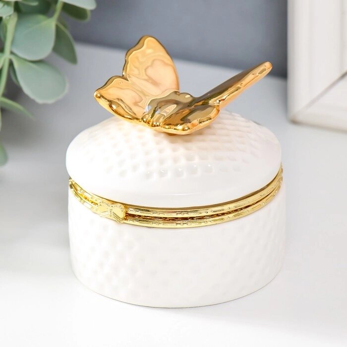 Шкатулка керамика "Золотая бабочка. Плетёнка" белая 7х7х7 см от компании Интернет-гипермаркет «MOLL» - фото 1