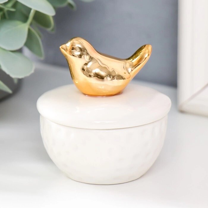 Шкатулка керамика "Золотая птичка" белая 6,5х6,5х7 см от компании Интернет-гипермаркет «MOLL» - фото 1