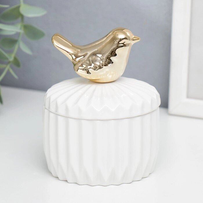 Шкатулка керамика "Золотой воробышек" белый рельеф 11х8,2х8,2 см от компании Интернет-гипермаркет «MOLL» - фото 1