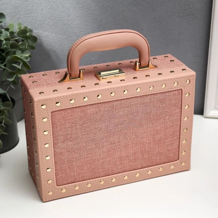 Шкатулка кожзам для украшений чемодан "С заклёпками" розовый беж 9,5х25х17,5 см от компании Интернет-гипермаркет «MOLL» - фото 1