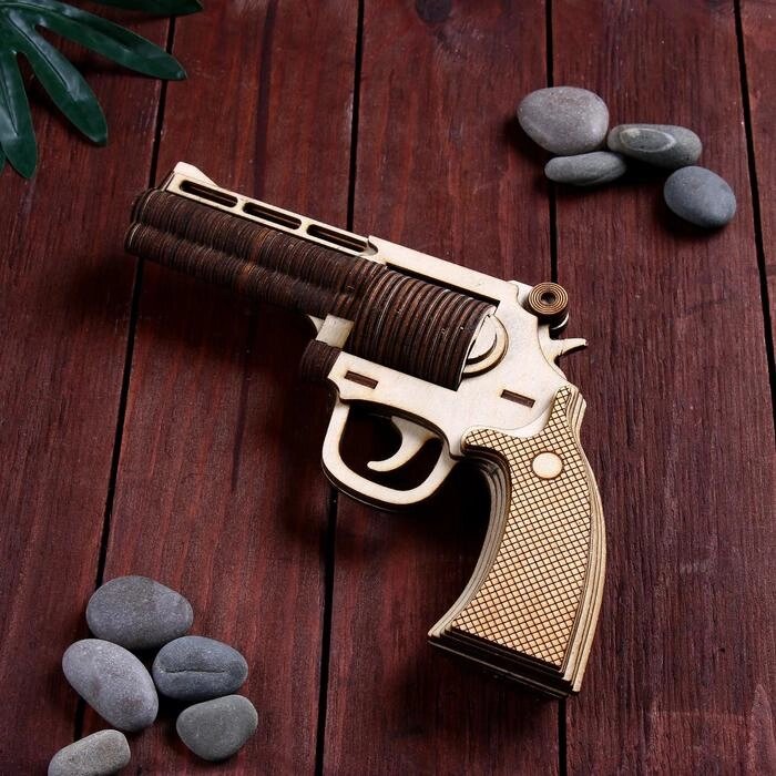 Сувенир деревянный пистолет "Револьвер" от компании Интернет-гипермаркет «MOLL» - фото 1
