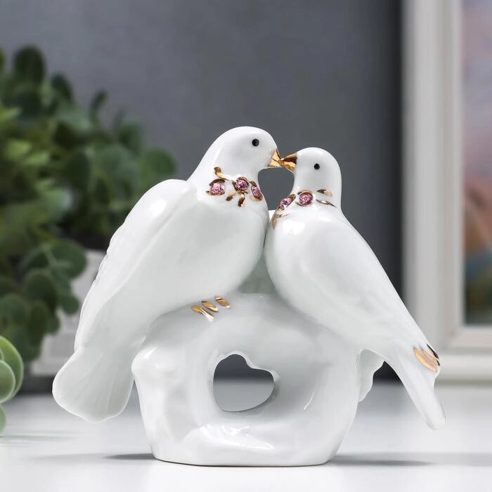 Сувенир "Два голубя на камушке" со стразами от компании Интернет-гипермаркет «MOLL» - фото 1