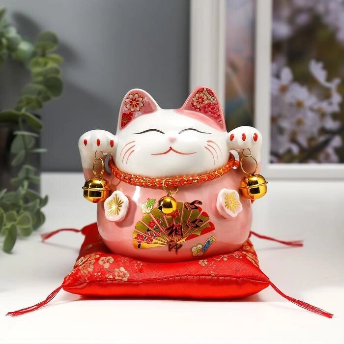 Сувенир керамика копилка "Розовый кот Манэки-нэко с колокольчиками" 11,5х11,5х9,5 см от компании Интернет-гипермаркет «MOLL» - фото 1