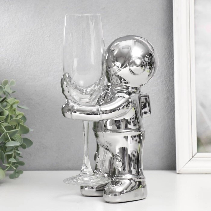 Сувенир керамика подставка под бокал "Космонавт" серебро 10х14х22 см от компании Интернет-гипермаркет «MOLL» - фото 1