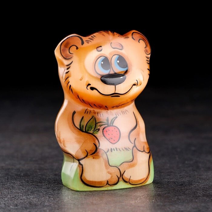 Сувенир "Медведь с земляникой" от компании Интернет-гипермаркет «MOLL» - фото 1