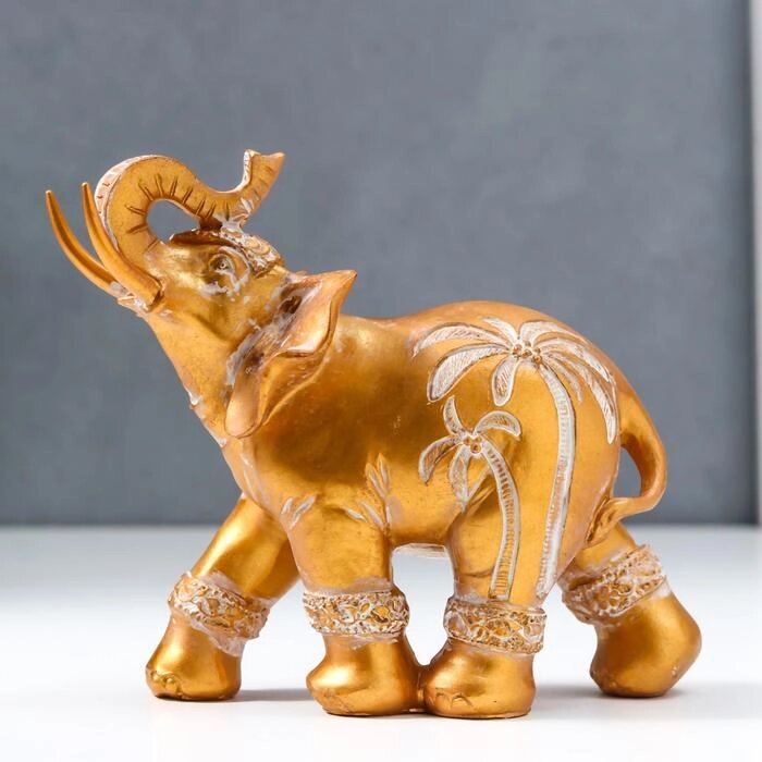 Сувенир полистоун "Африканский слон с пальмами" состаренное золото 14х7х16,5 см от компании Интернет-гипермаркет «MOLL» - фото 1