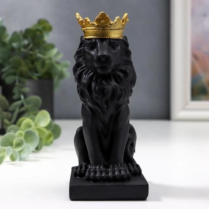 Сувенир полистоун "Чёрный лев в золотой короне" 13,8х5,8х8 см от компании Интернет-гипермаркет «MOLL» - фото 1