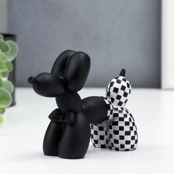 Сувенир полистоун "Чёрный воздушный шарик - собака, шахматка" 9х4,5х11 см от компании Интернет-гипермаркет «MOLL» - фото 1