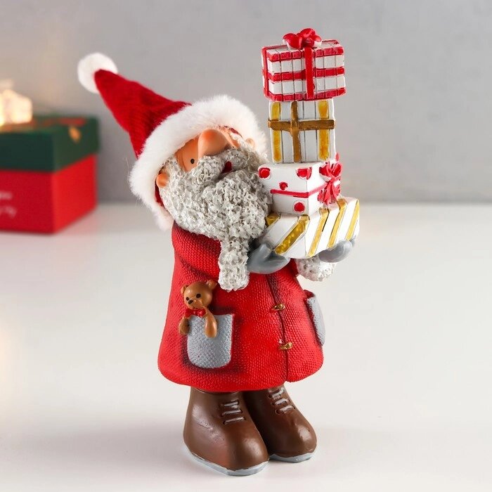 Сувенир полистоун "Дед Мороз в красном, с кудрявой бородой с подарками" 15,5х8,2х6,5 см от компании Интернет-гипермаркет «MOLL» - фото 1