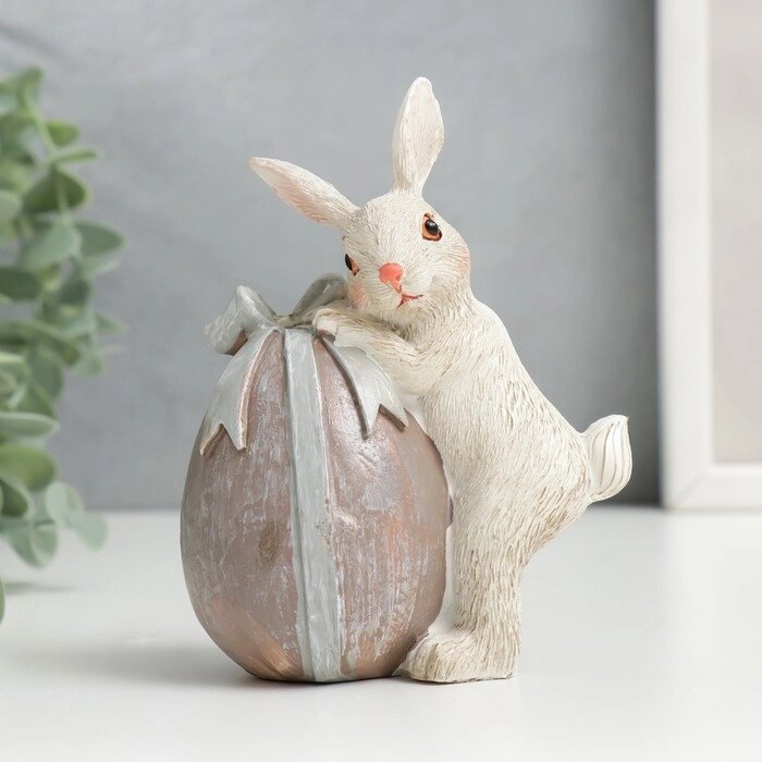 Сувенир полистоун "Кролик с яичком с бантом" 11х5,5х8,5 см от компании Интернет-гипермаркет «MOLL» - фото 1
