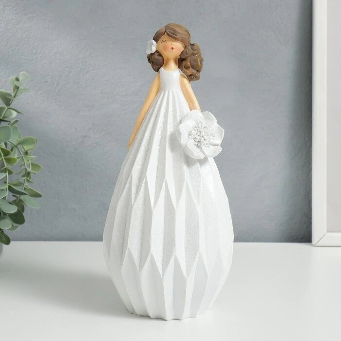 Сувенир полистоун "Малышка с цветком в волосах, в белом платье, с цветком" 24,3х11,5х11 см от компании Интернет-гипермаркет «MOLL» - фото 1