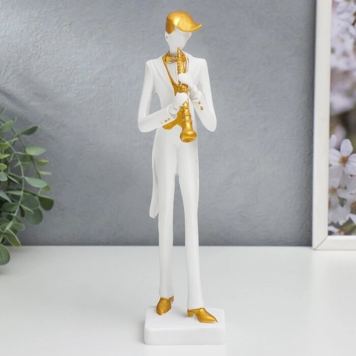 Сувенир полистоун музыкант "Трубач" белый с золотом 26х5х4,5 см от компании Интернет-гипермаркет «MOLL» - фото 1