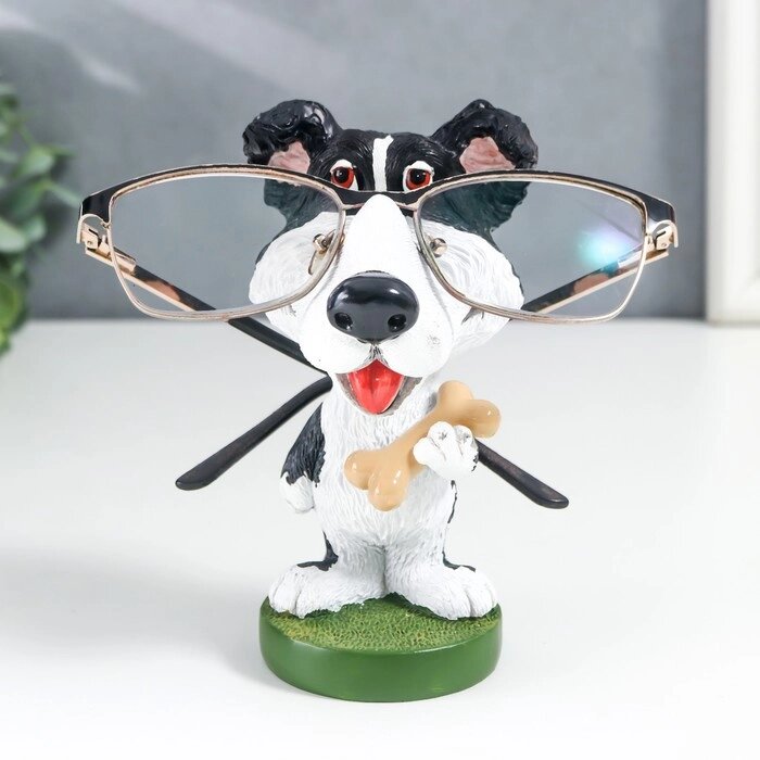 Сувенир полистоун подставка под очки "Пёсик с косточкой" 13,8 см от компании Интернет-гипермаркет «MOLL» - фото 1