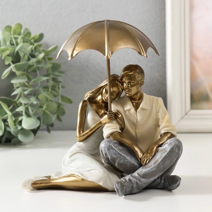 Сувенир полистоун романтика "Влюблённые под зонтом" 17х11,5х15 см от компании Интернет-гипермаркет «MOLL» - фото 1
