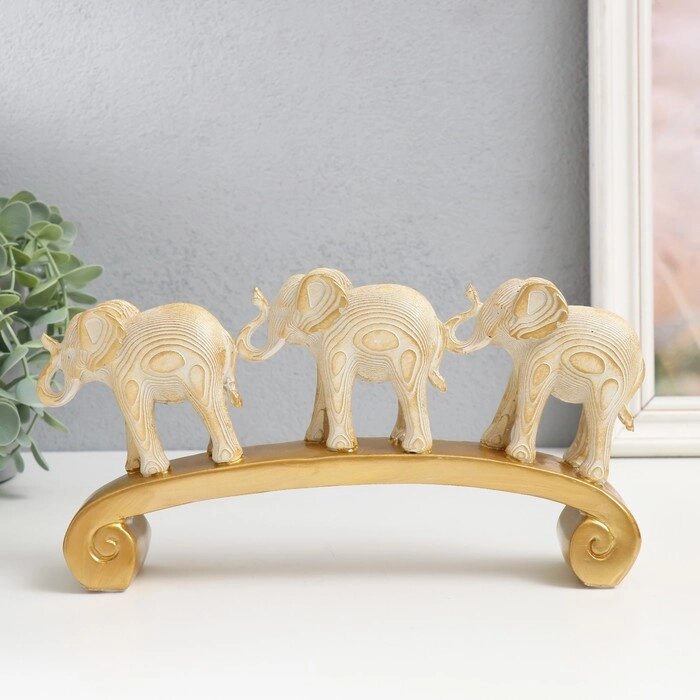 Сувенир полистоун "Три белых слона на дуге, с золотом - слои" 26х5,5х13 см от компании Интернет-гипермаркет «MOLL» - фото 1