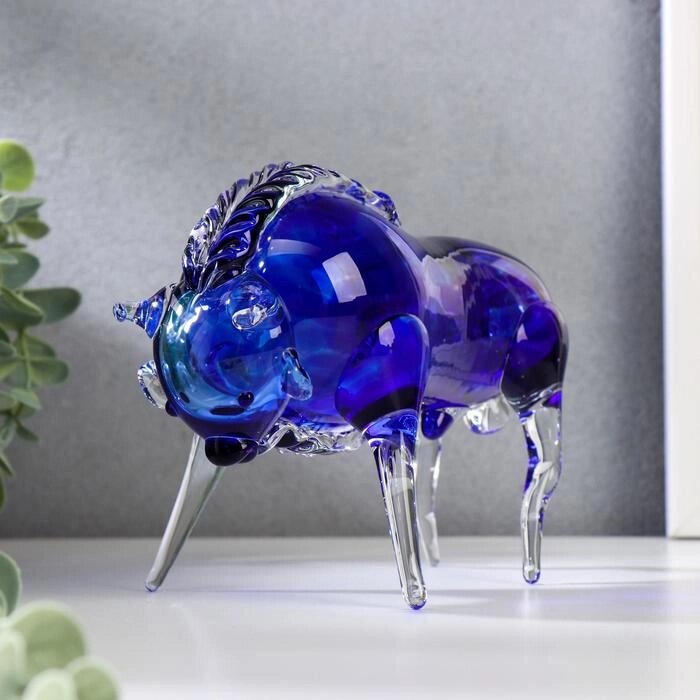 Сувенир стекло в стеклокрошку "Бык" 13 см Синий от компании Интернет-гипермаркет «MOLL» - фото 1