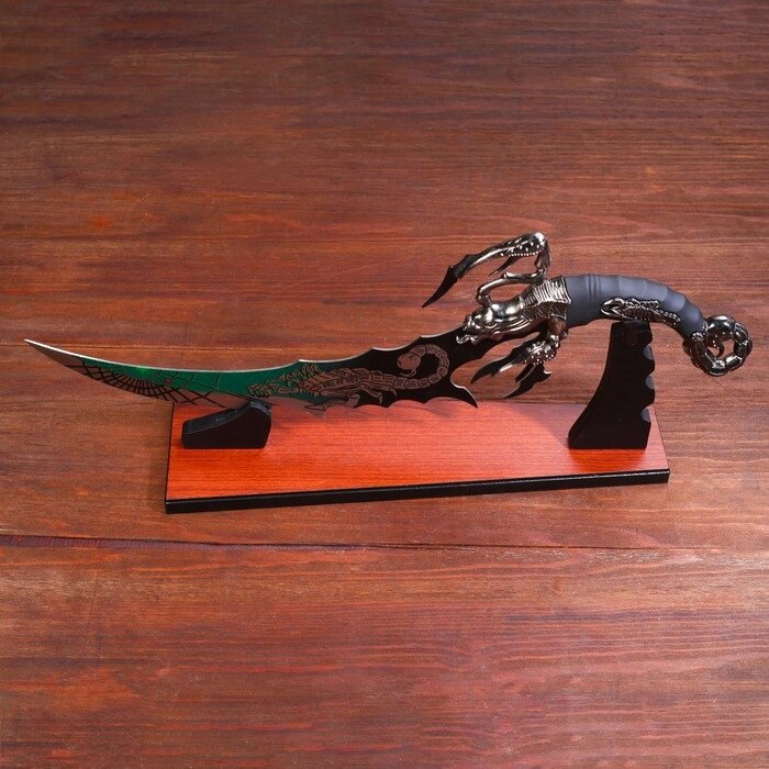 Сувенирный нож на подставке, скорпион на лезвии и рукоятке, 53,5 см от компании Интернет-гипермаркет «MOLL» - фото 1