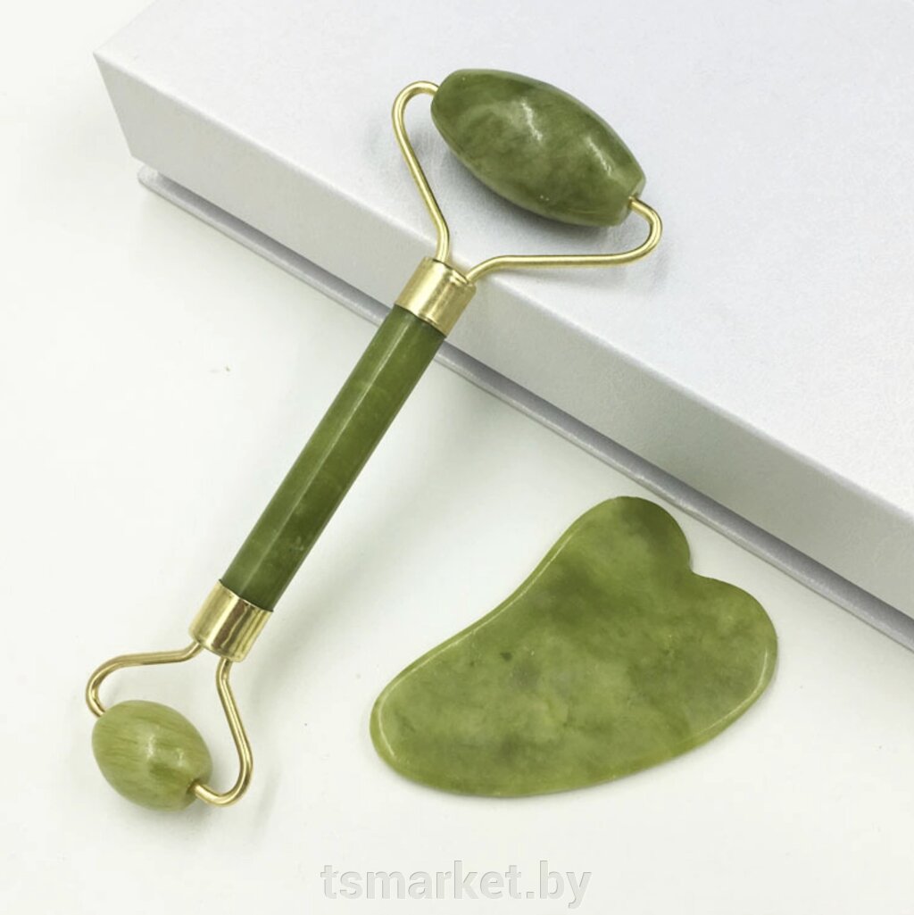 Массажный подарочный набор 2 в 1 Jade Roller нефритовый: скребок Гуаша + ролик для массажа от компании TSmarket - фото 1
