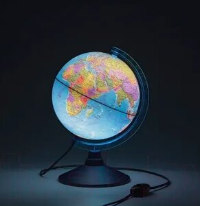 Глобус политический диаметр 21 см на круглой подставке с подсветкой.