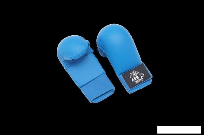 Накладки WKF (перчатки) на руки для карате Лев р-р M с пальцем, синий от компании Интернет-магазин marchenko - фото 1