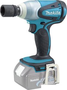 Ударный гайковерт Makita DTW251Z