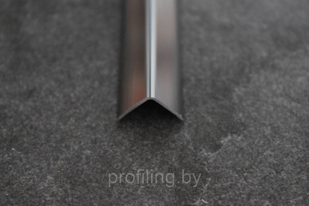 Уголок алюминиевый 10х10 графит 2,7м - скидка