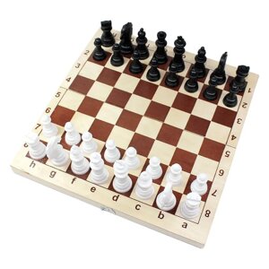Игра настольная "Шахматы пластмассовые в деревянной упаковке (поле 29см х 29см)