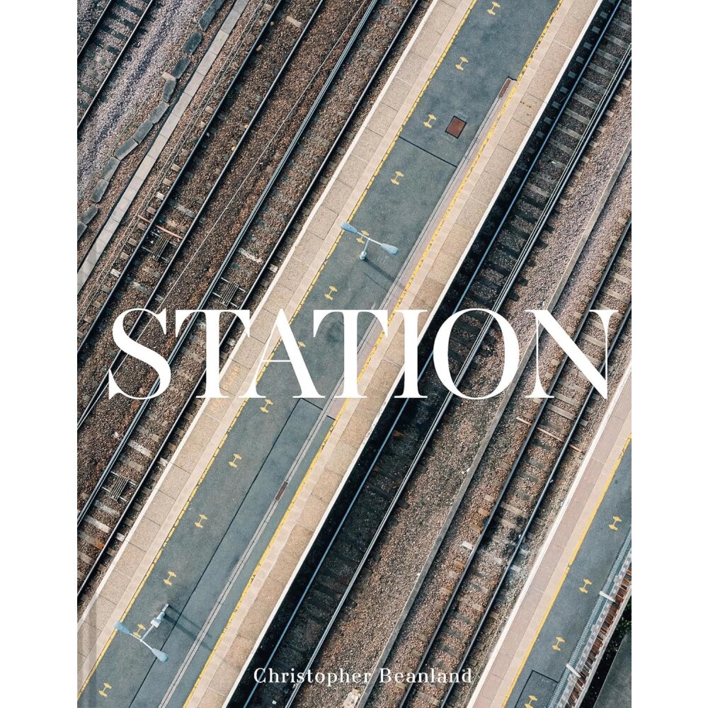 Книга на английском языке "Station", Beanland C. от компании «Офистон маркет» - фото 1