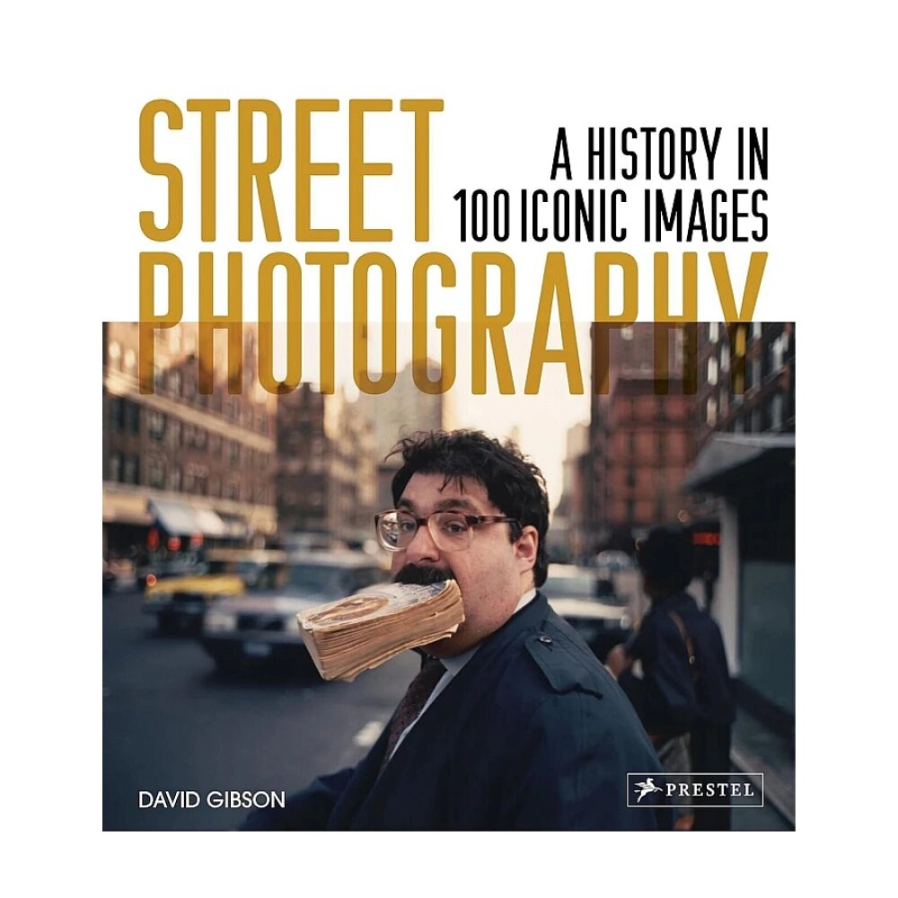 Книга на английском языке "Street Photography. A History in 100 Iconic Photographs", David Gibson от компании «Офистон маркет» - фото 1